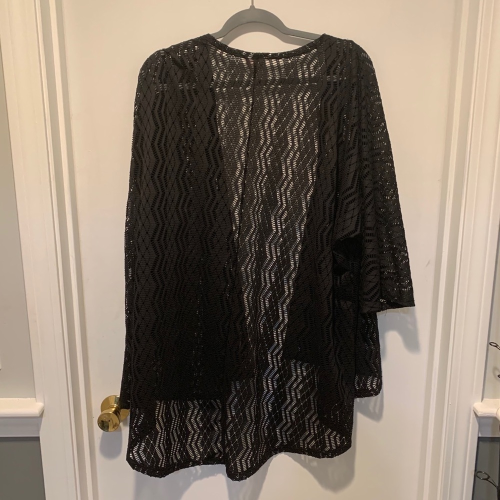 Lularoe black kimono